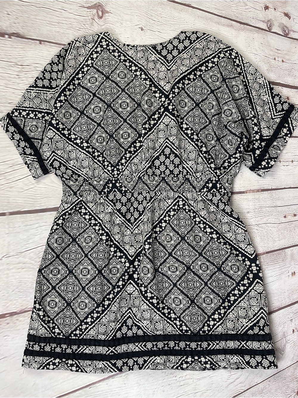 ATHLETA silk cotton black white geometric print swim cover-up tunic dress size L - Picture 8 of 11